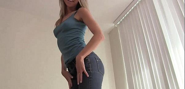  My round ass in skinny jeans is just too hot JOI